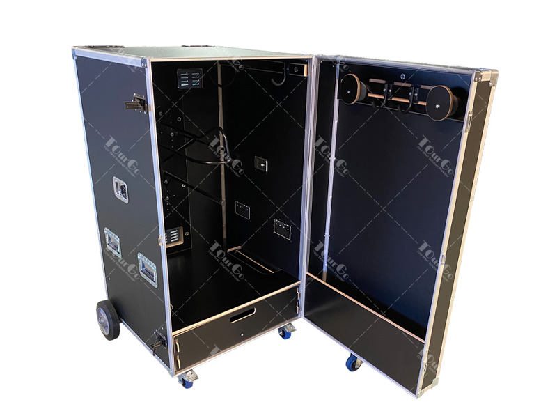 Home Saddle Cabinets for Western Rider