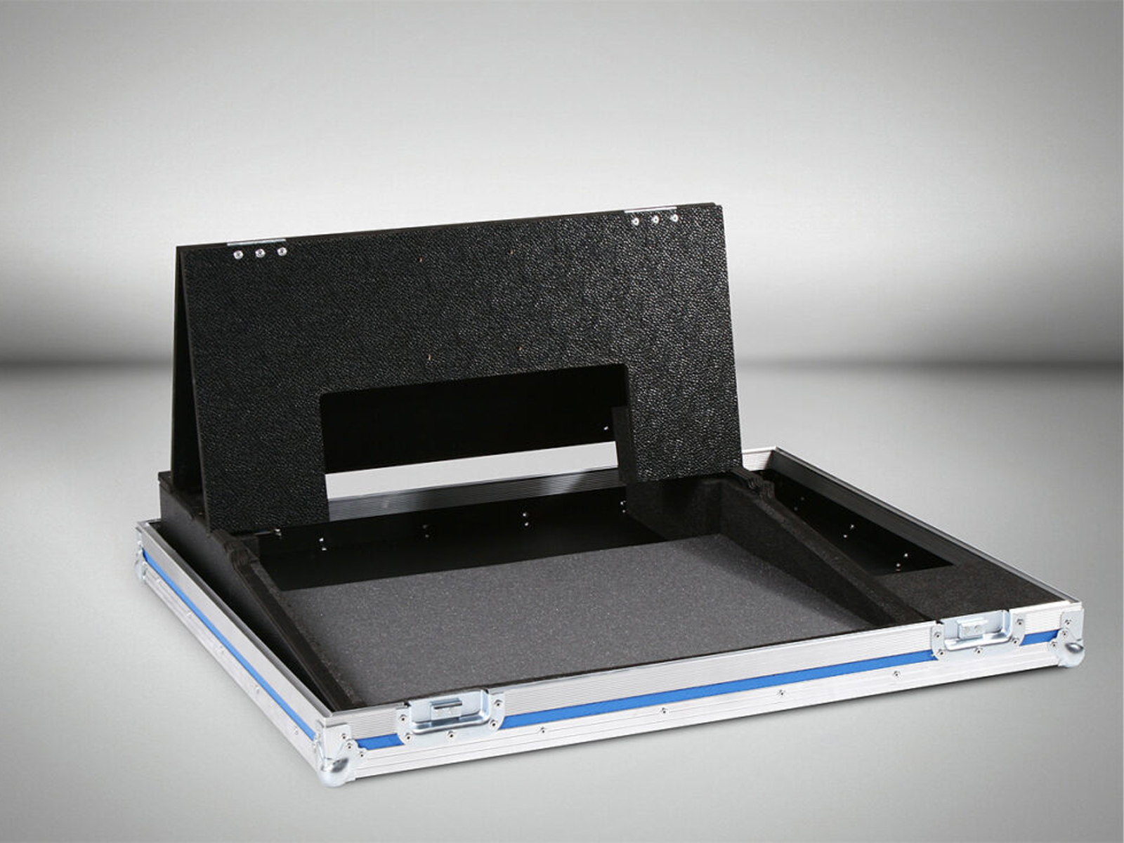 27MA 2 onPC command wing +monitor CASE