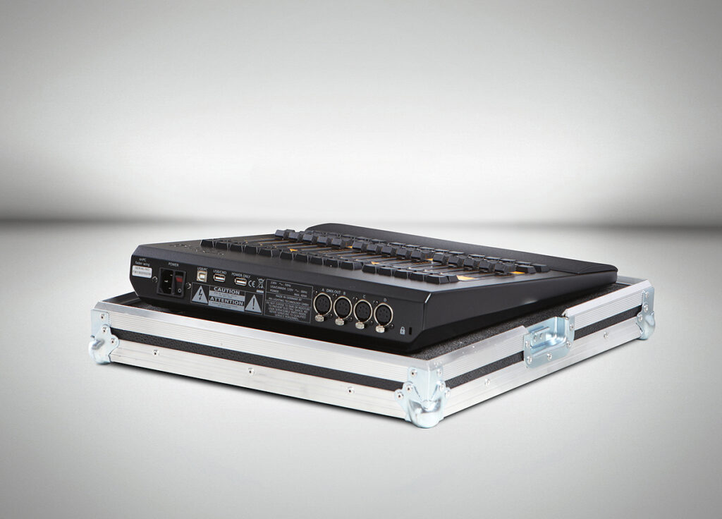 27MA onPC fader wing Flight Case