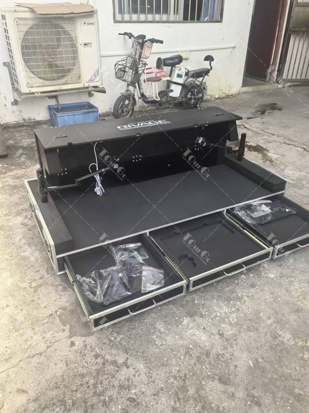 27 Yamaha RIVAGE PM5 Flight case
