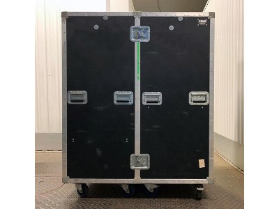 2Custom Wardrobe Flight Case 
