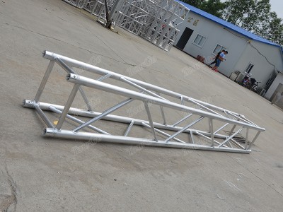 F44 400mm Square Aluminum Spigot Truss 3m Length