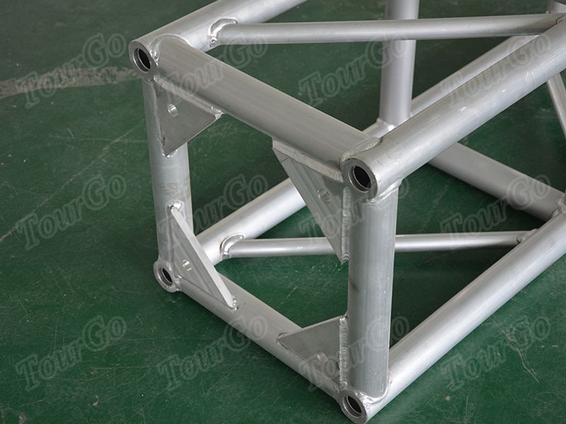 300mm-bolt-truss (9)