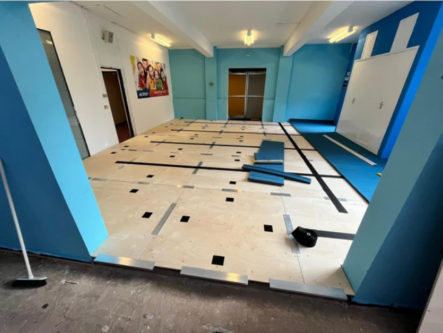 30Custom Sprung Floors