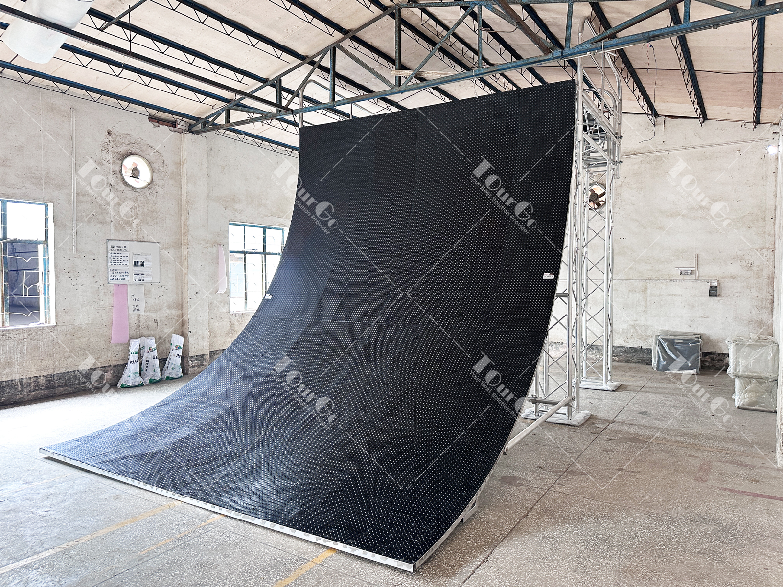 UIPM Obstacle 14. Finish wall
