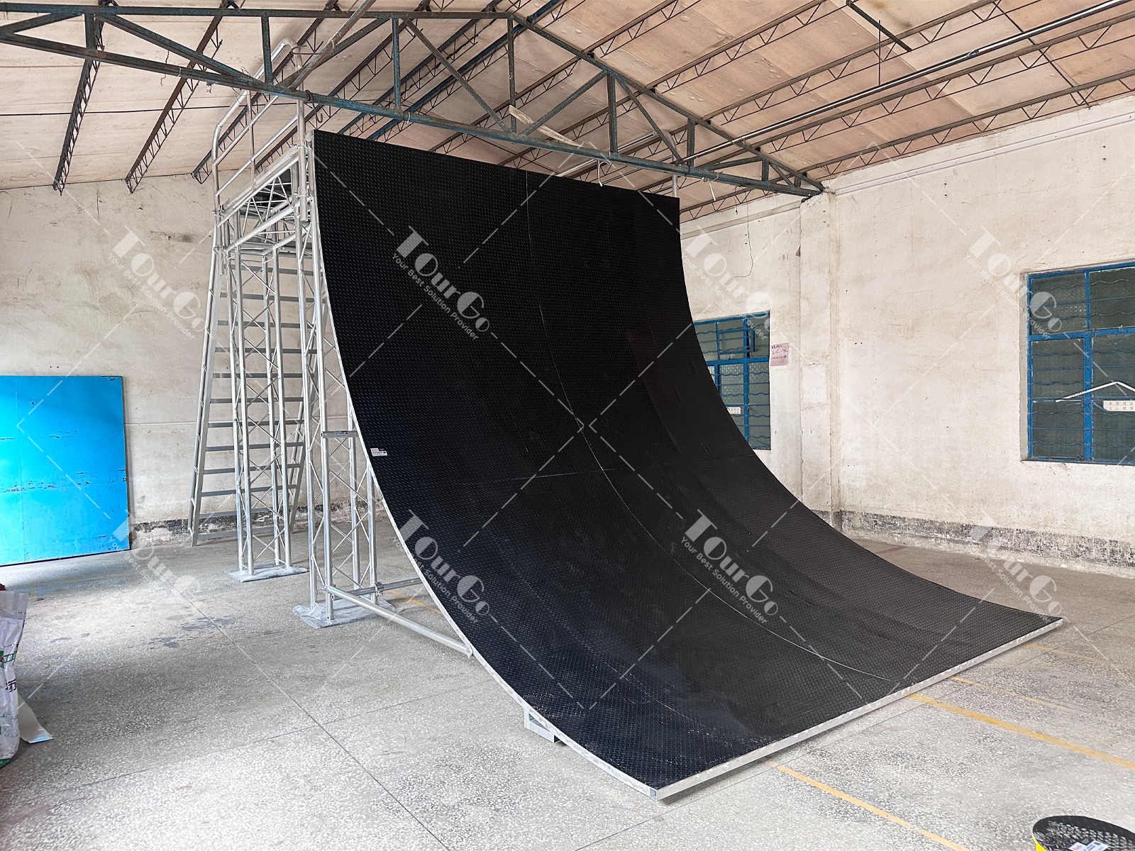 UIPM Obstacle 14. Finish wall