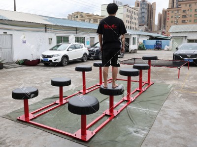 OCR 100m Obstacle– Island Steps
