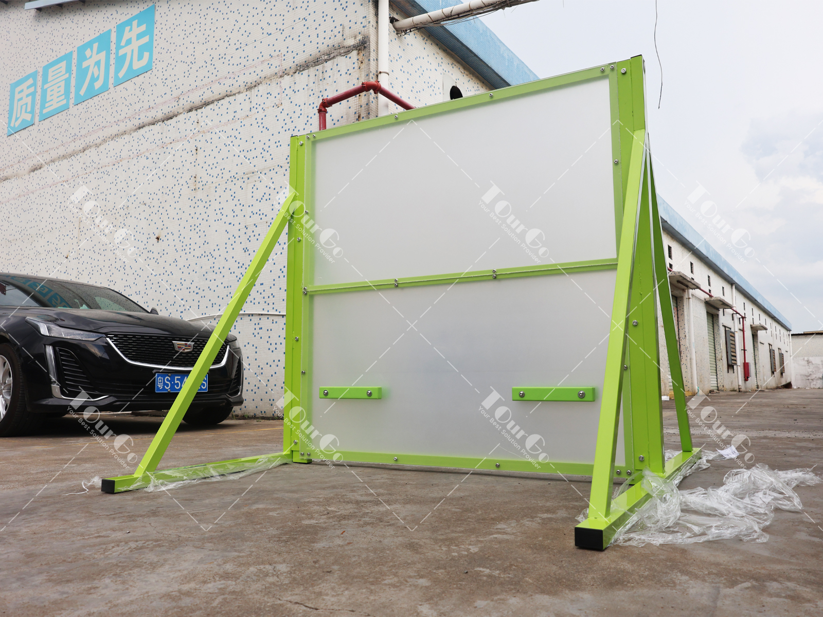 Acrylic board jumping wall