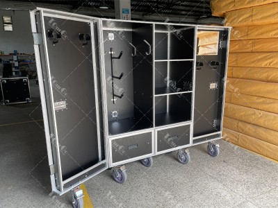 3 Tack Locker Case