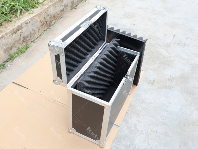 3 Universal flight case