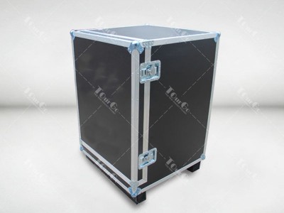 3 Flight cases for medical equipment