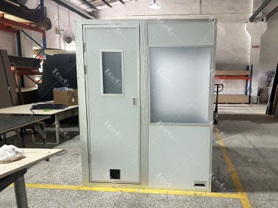 3 Translation Booth