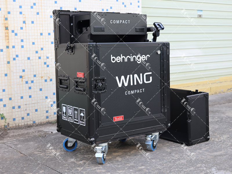 3 All Black Flip flight case