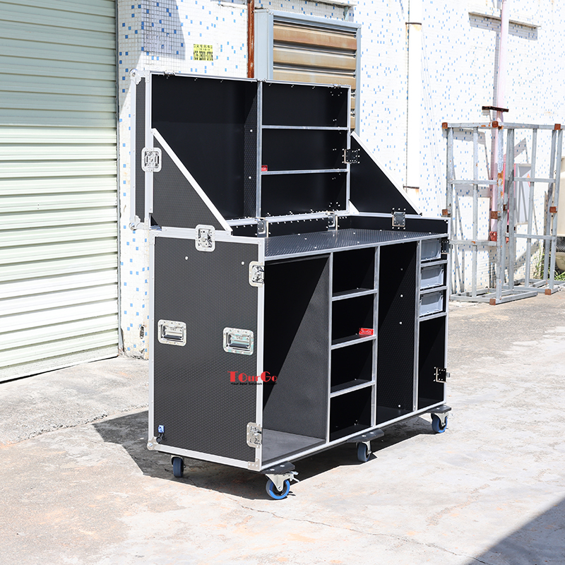 Customized Mobile Maximum Hospitality Fridge Aluminum Tool Flight Case Kitchen Fridge case with Sink and Stuff