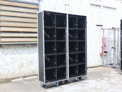 3 MERCHANDISE CASE