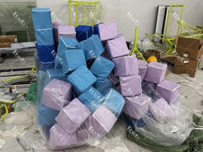 3 CARGO TUBE NET WITH BALLS