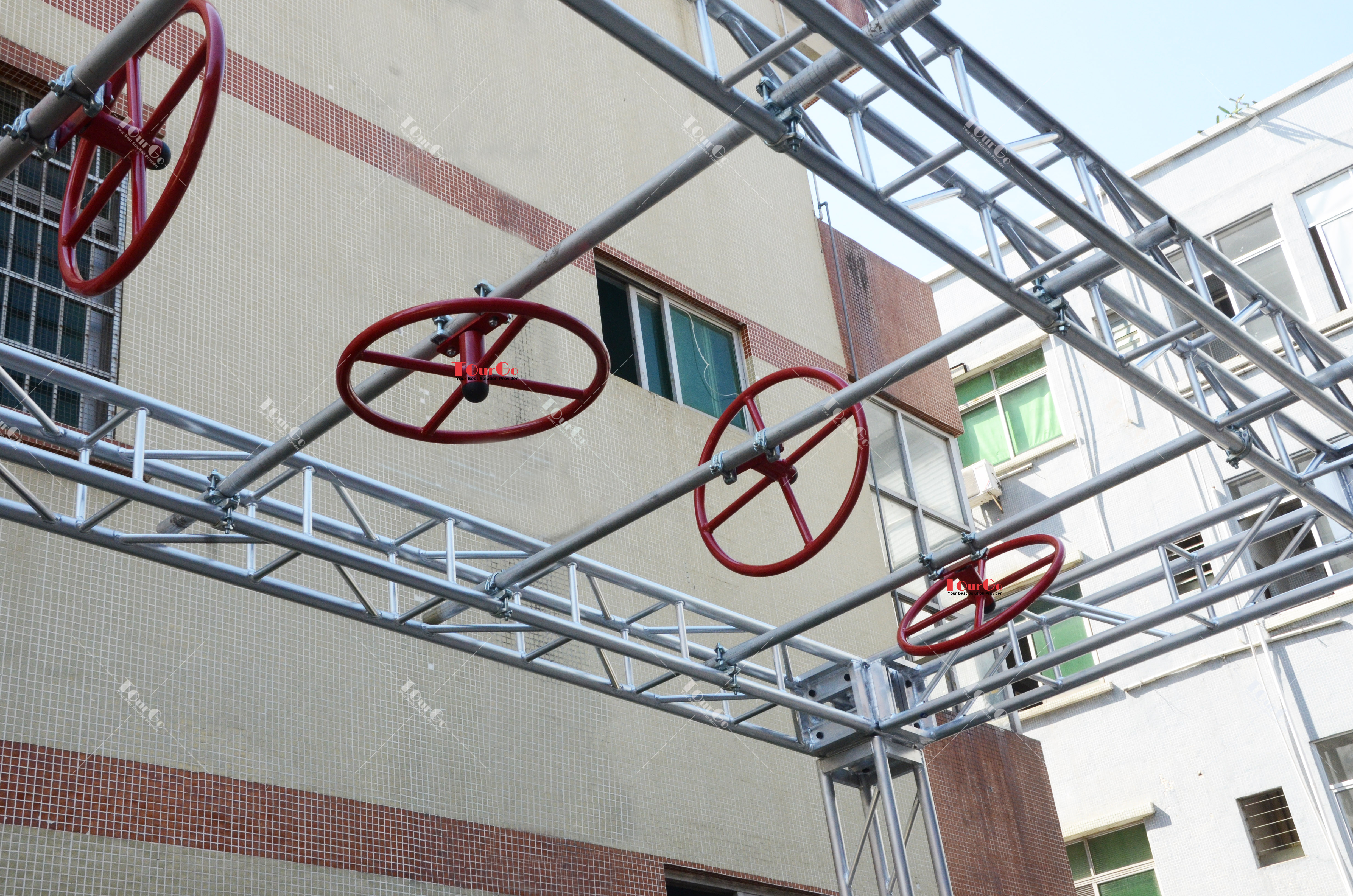 3SPINNING WHEELS