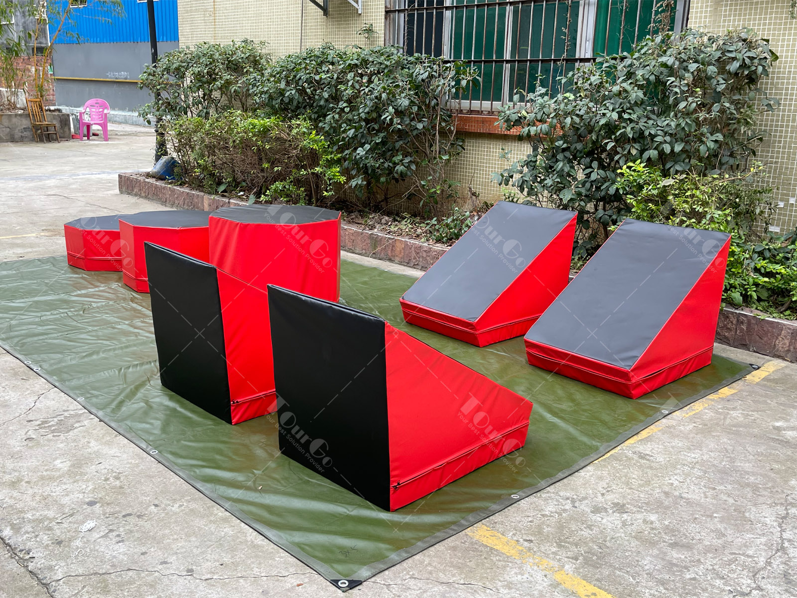 32 SIDED SLANTED STEPS
