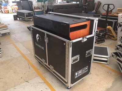 3Flip flight case