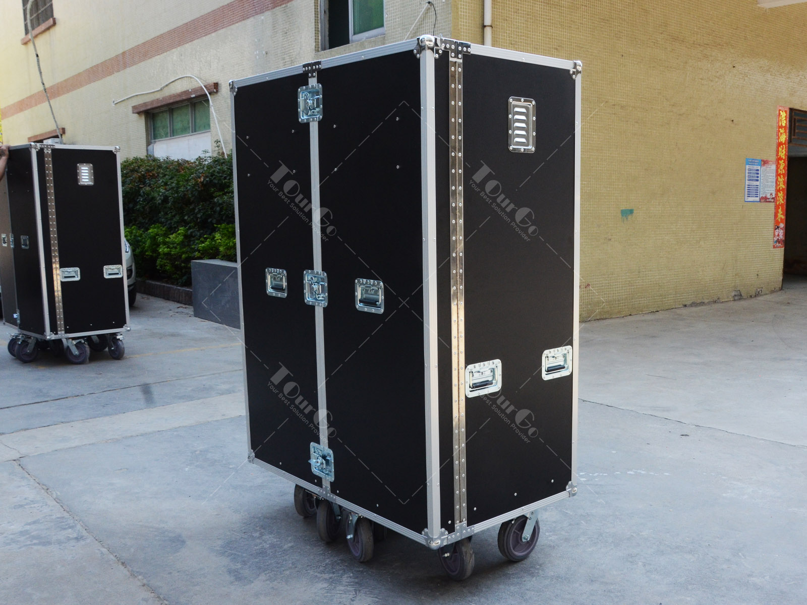 3 Utility Trunk Flight