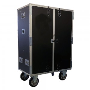  Equestrian stable cabinet 