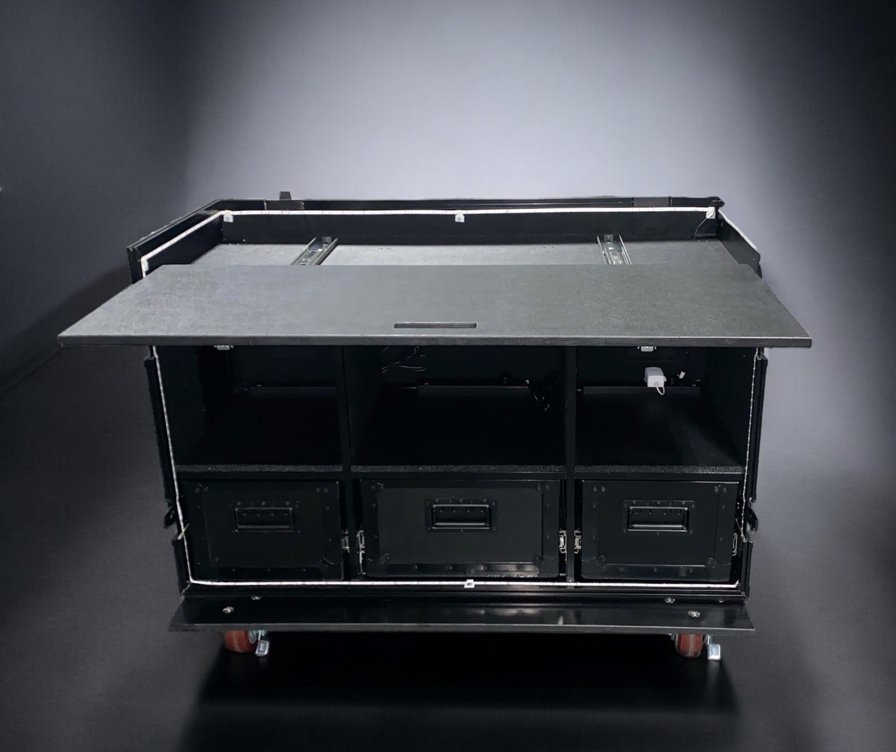 workstations case