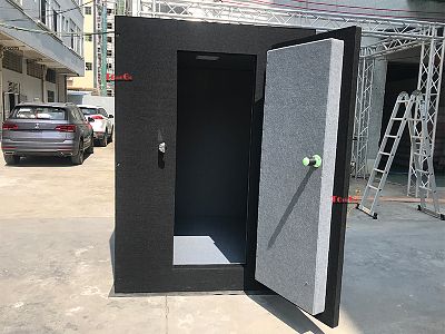 recording room2