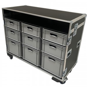 3Flight Case With 9 Trays