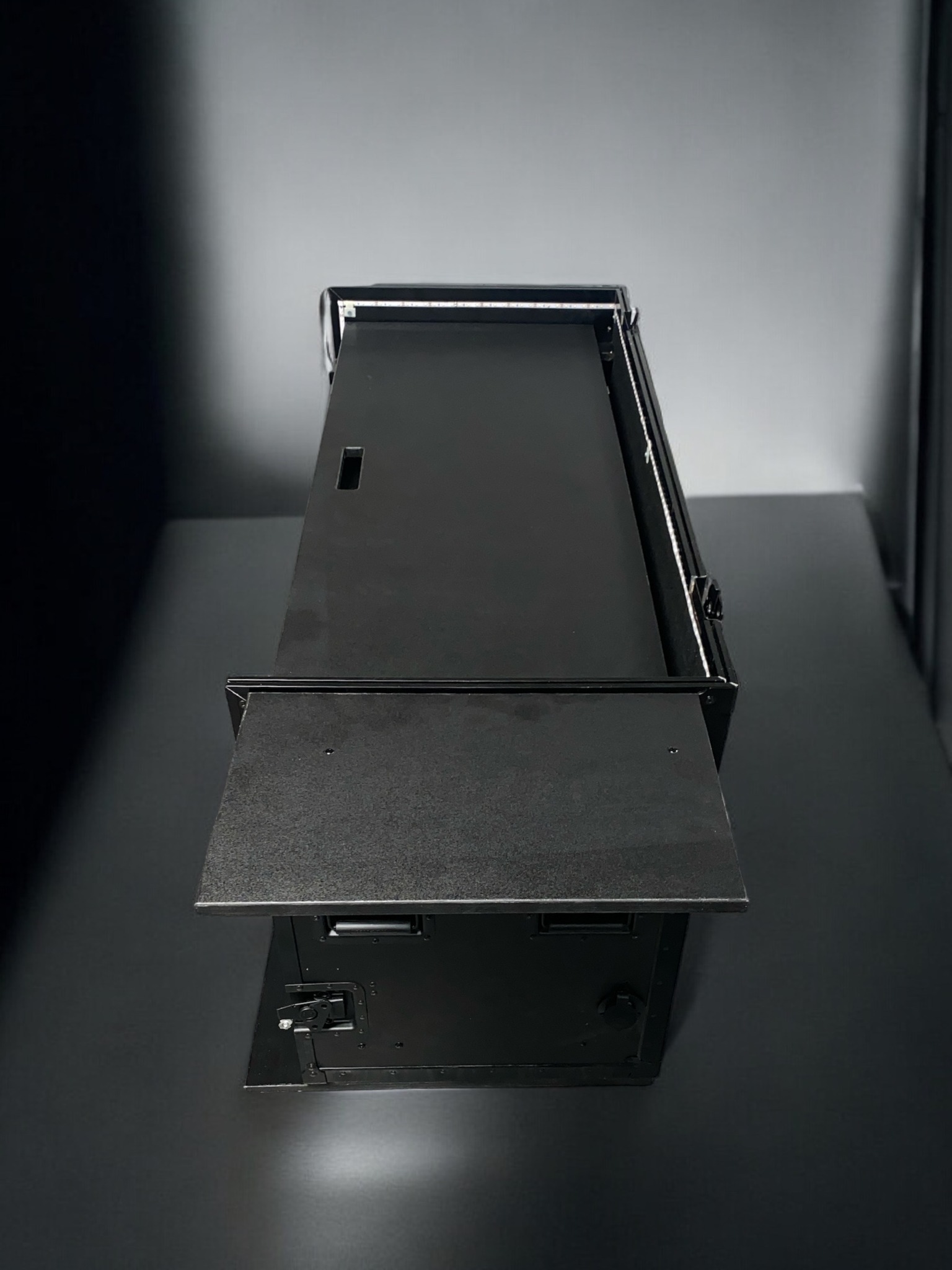 workstations case