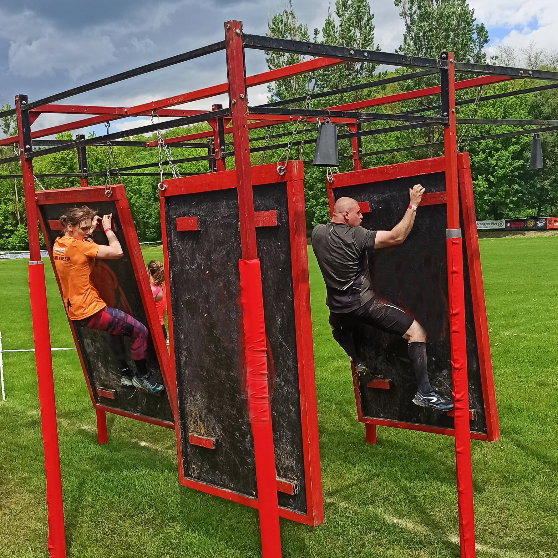3 Big climbing wall 