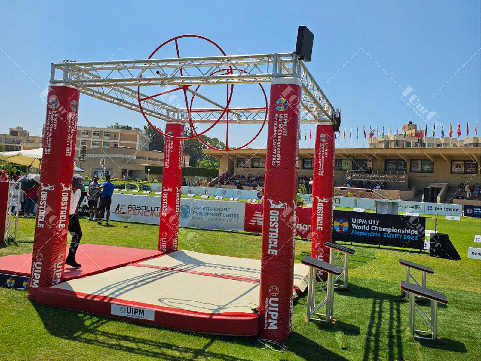 Obstacle Course Racing UIPM Obstacle 2. Big wheel