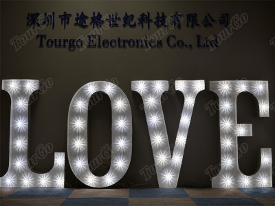 3FT-LED -LOVE -LETTER-1