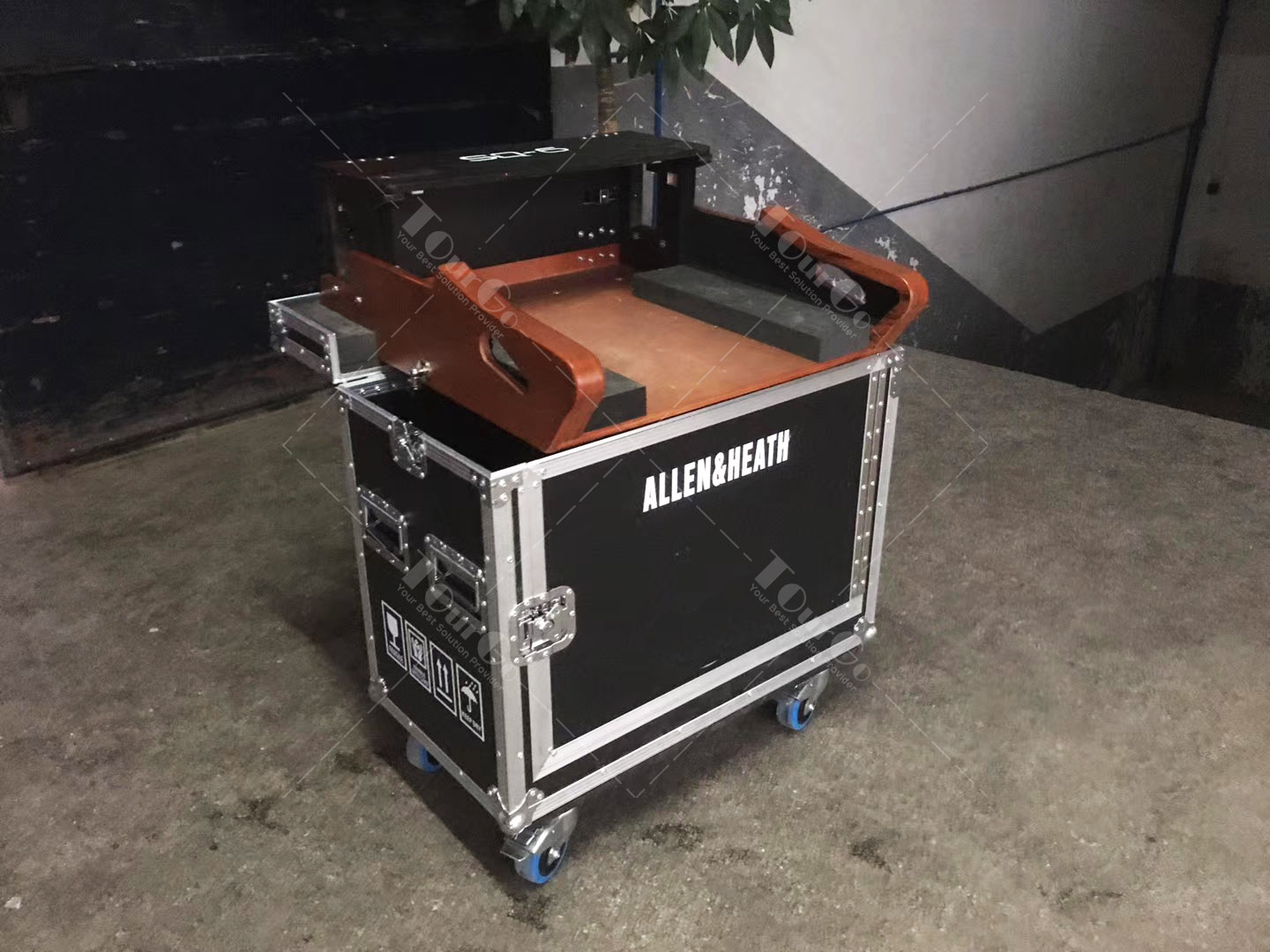 40Flight Case For Midas M32