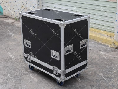 4 Flight case for dB Technologies ES 1203