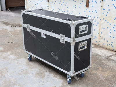 4 TV Flight Case