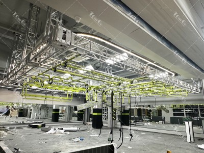 Custom New Elevated Ninja Warrior Courses for Indoor Playground