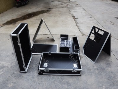 4 Mobile Bar Flight Cases