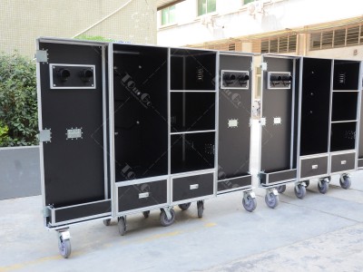 4 Utility Trunk Flight