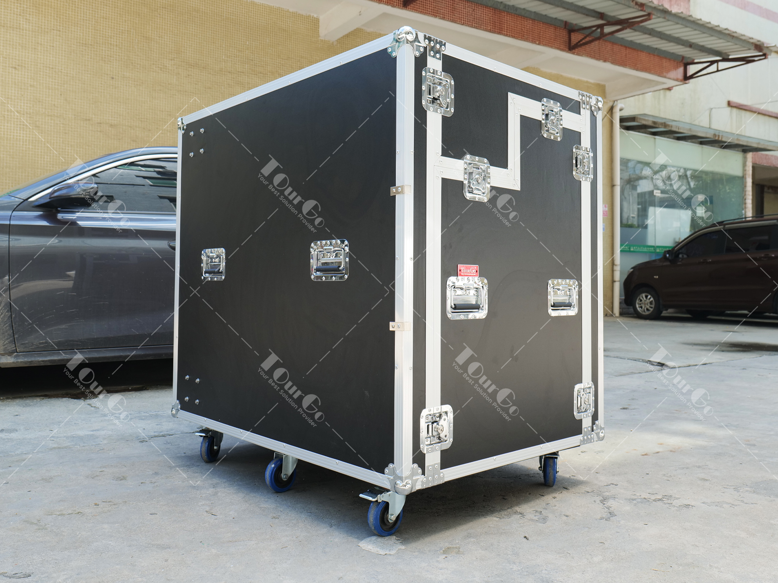 4 flight case with Production Workstation