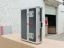 Customized Double Lock Portable Makeup Mirrors Flight Case with Led Lights