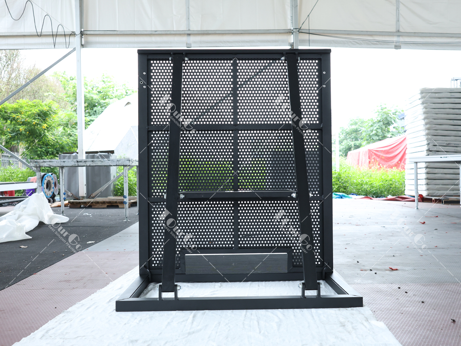 4 BLACK STAGE BARRIER