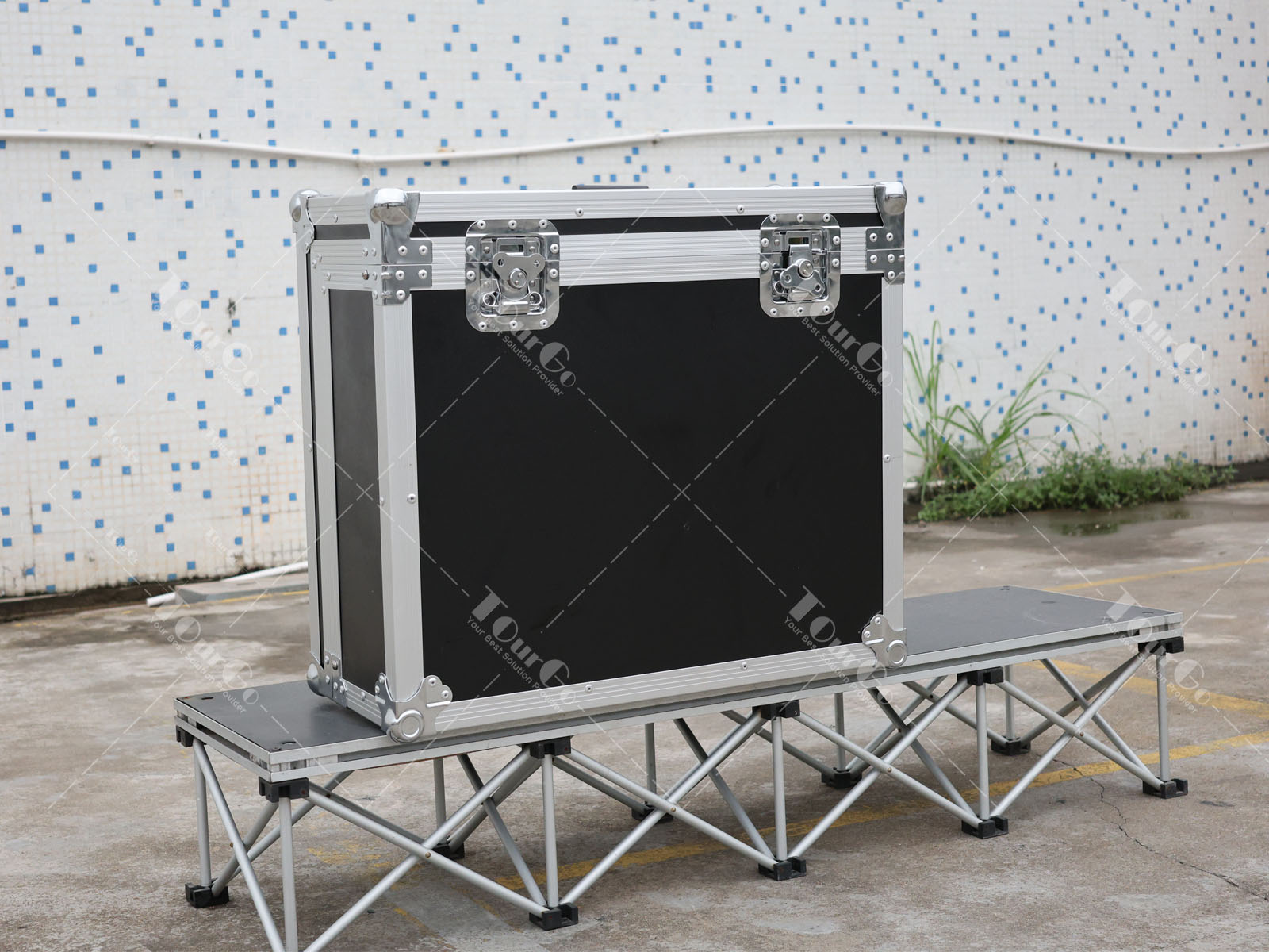 Monitors 24”Screens Flight Cases