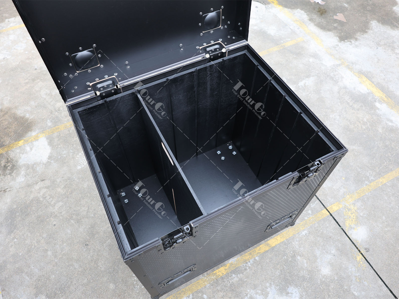 Utility Tour Trunk Case