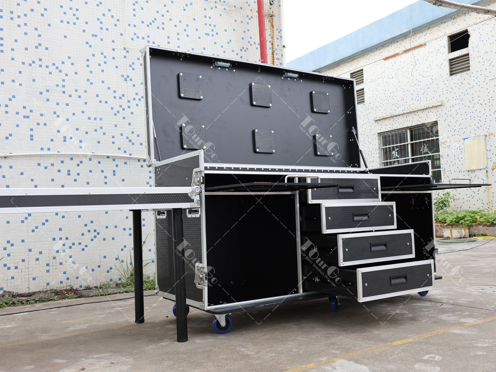 Flight cases for video production 
