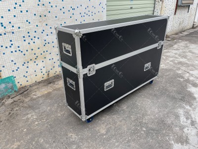 4 TV Flight Case