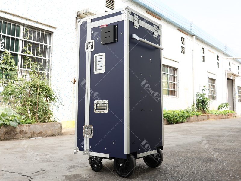 4 Equestrian Flight Cases