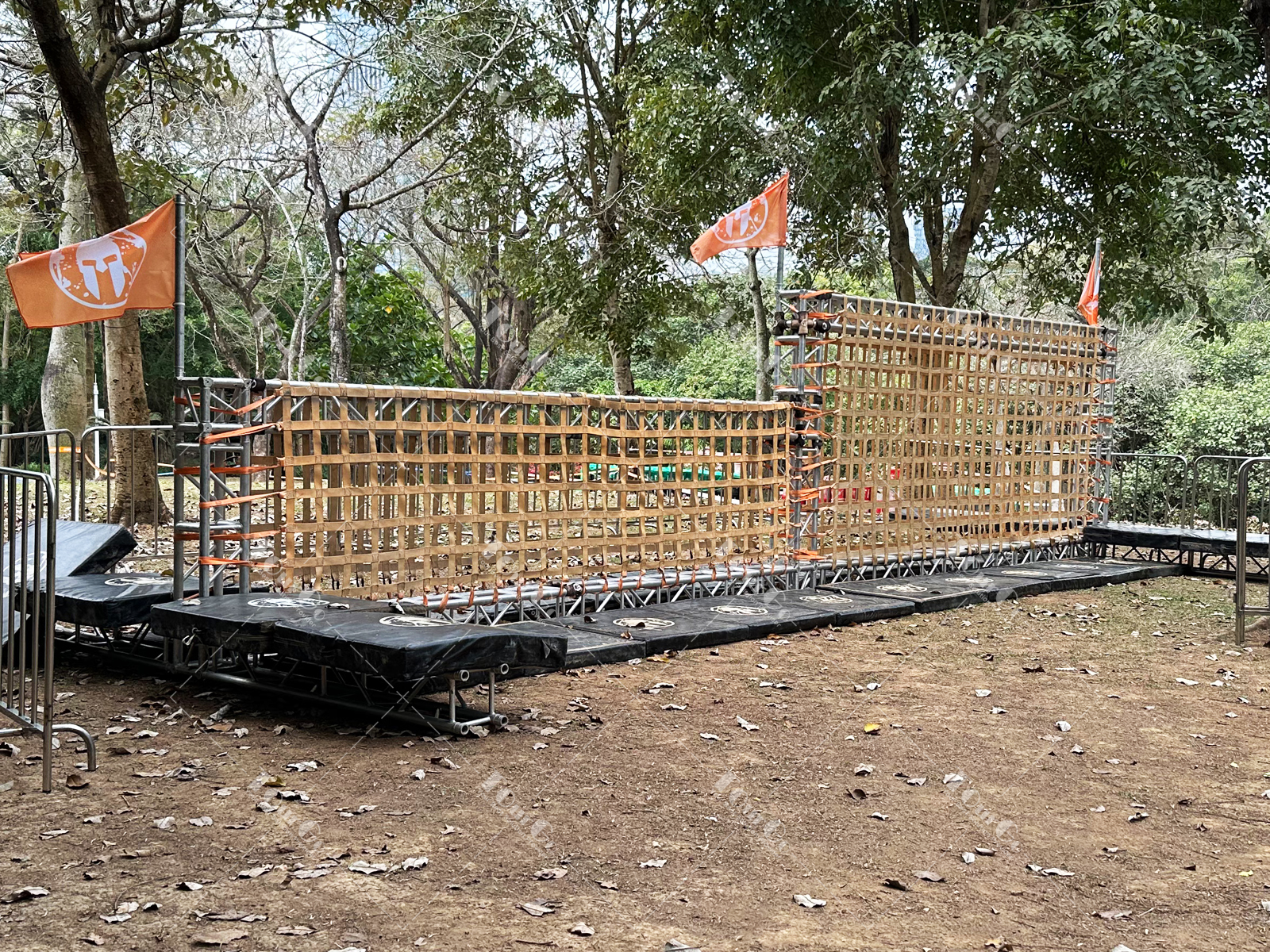 Tough Viking Obstacles-Net Cage