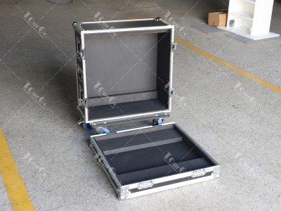 4 Mixing flight case