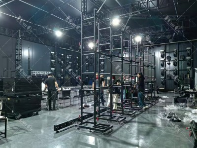 4 LED Screen Ground Support