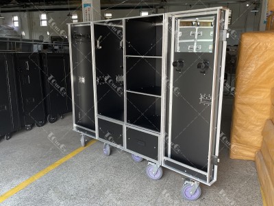4 Tack Locker Case